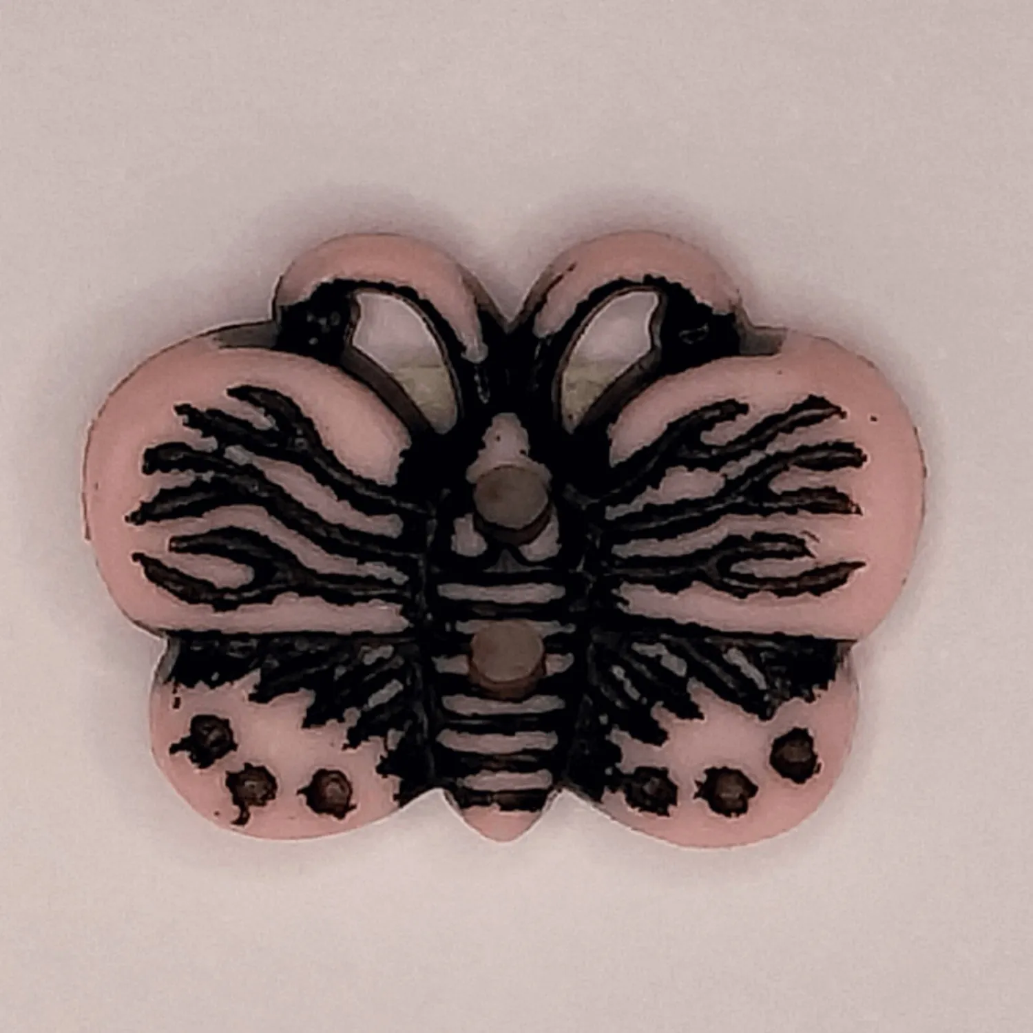 2 Hole Butterfly Button 20mm