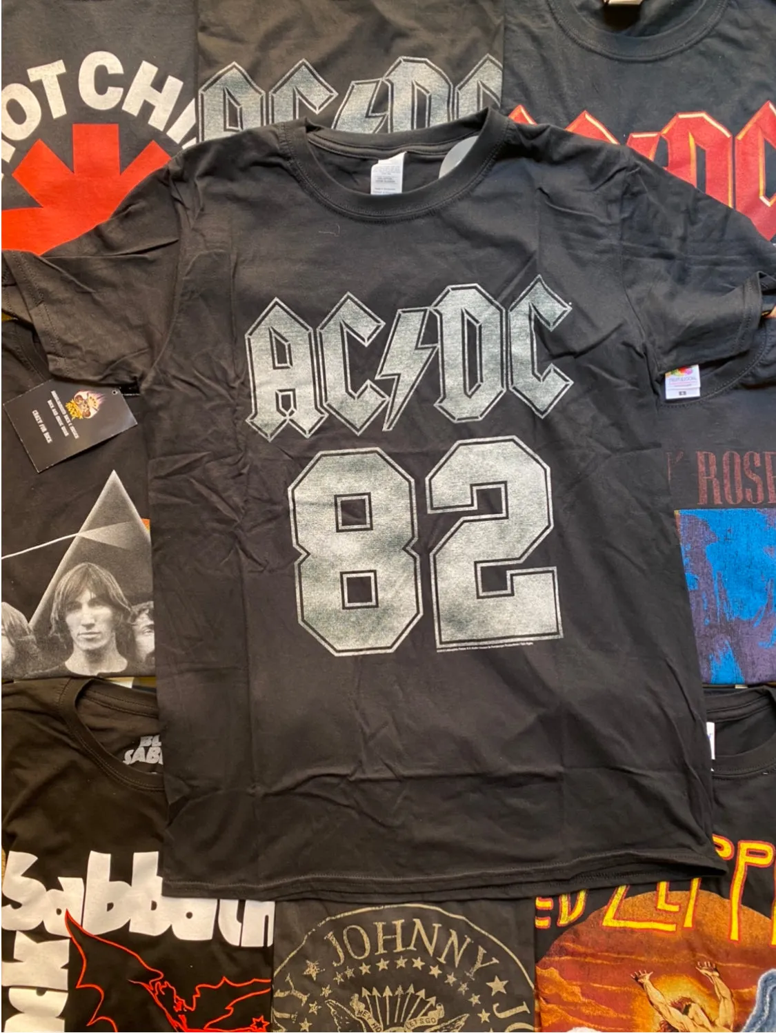 AC/DC | 82 COLLEGE | UNISEX T-SHIRT