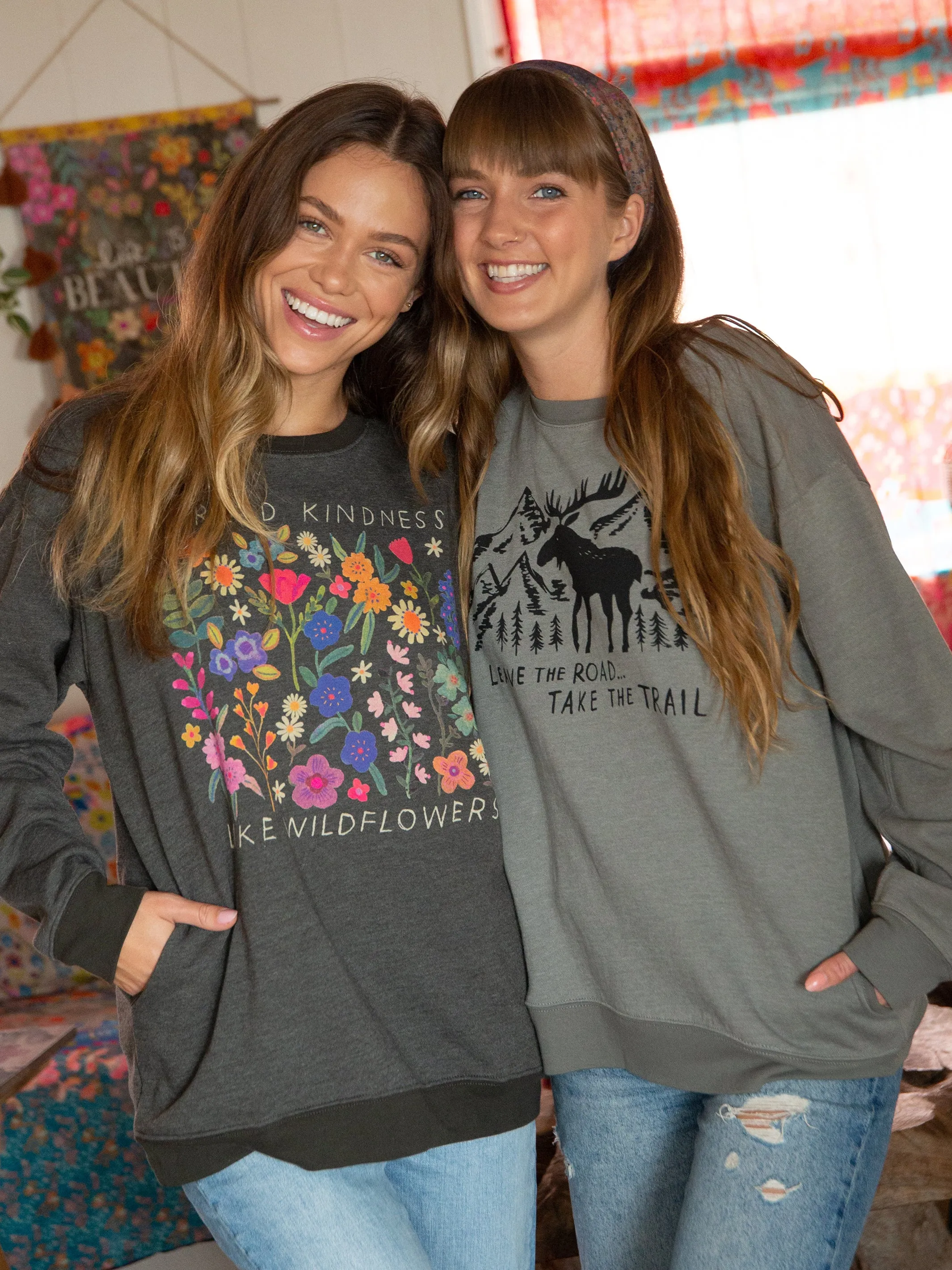 Comfy Pocket Sweatshirt - Spread Kindness