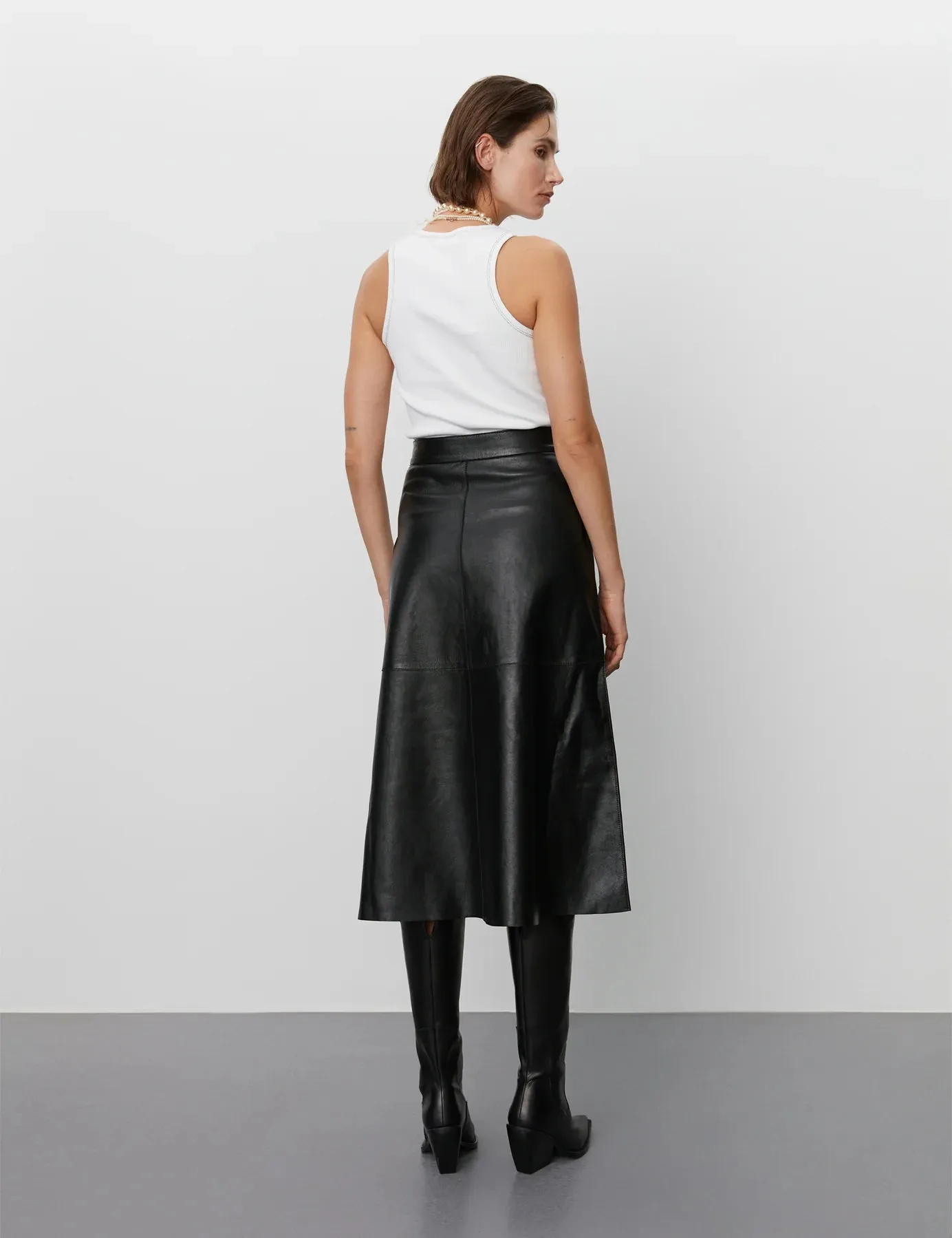 Gardenia Lamb Think Polished Skirt