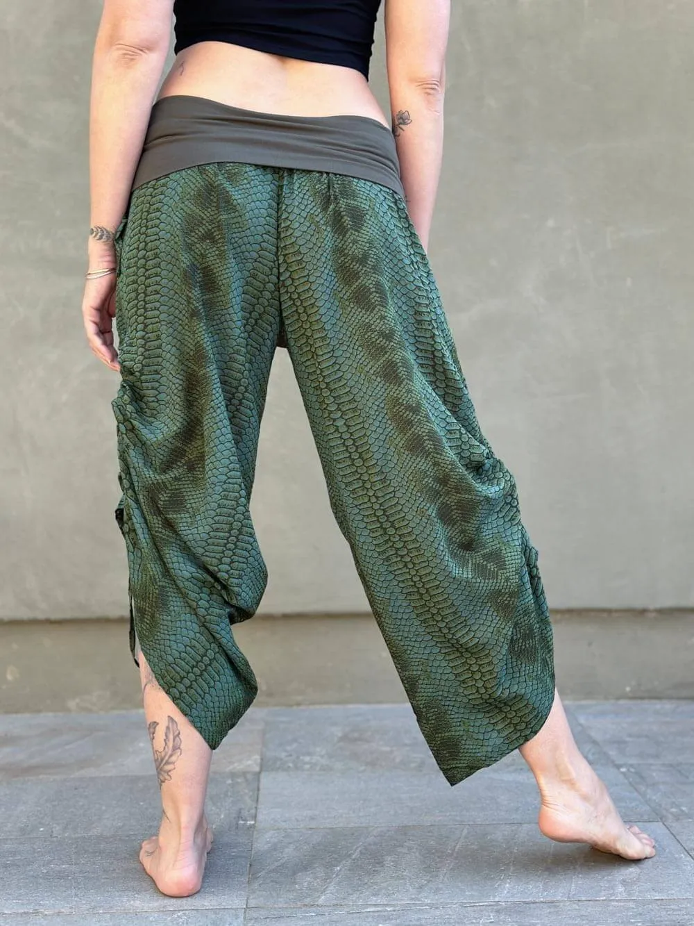 Snake Print Ruched Pant