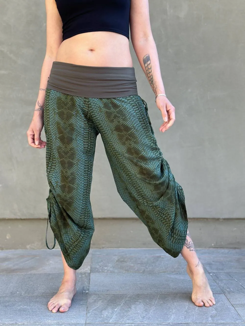 Snake Print Ruched Pant