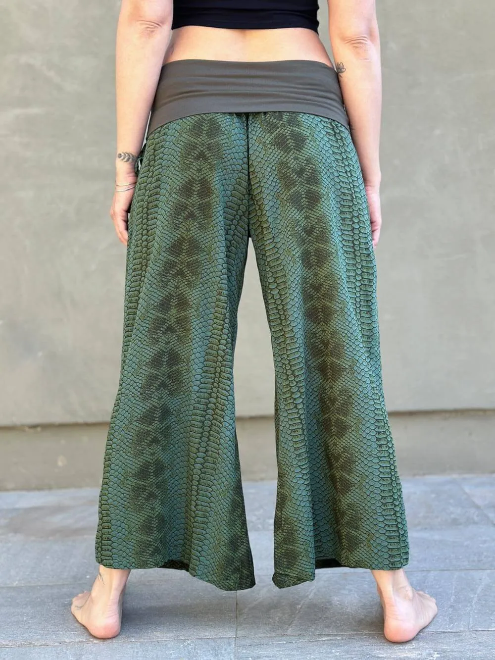 Snake Print Ruched Pant