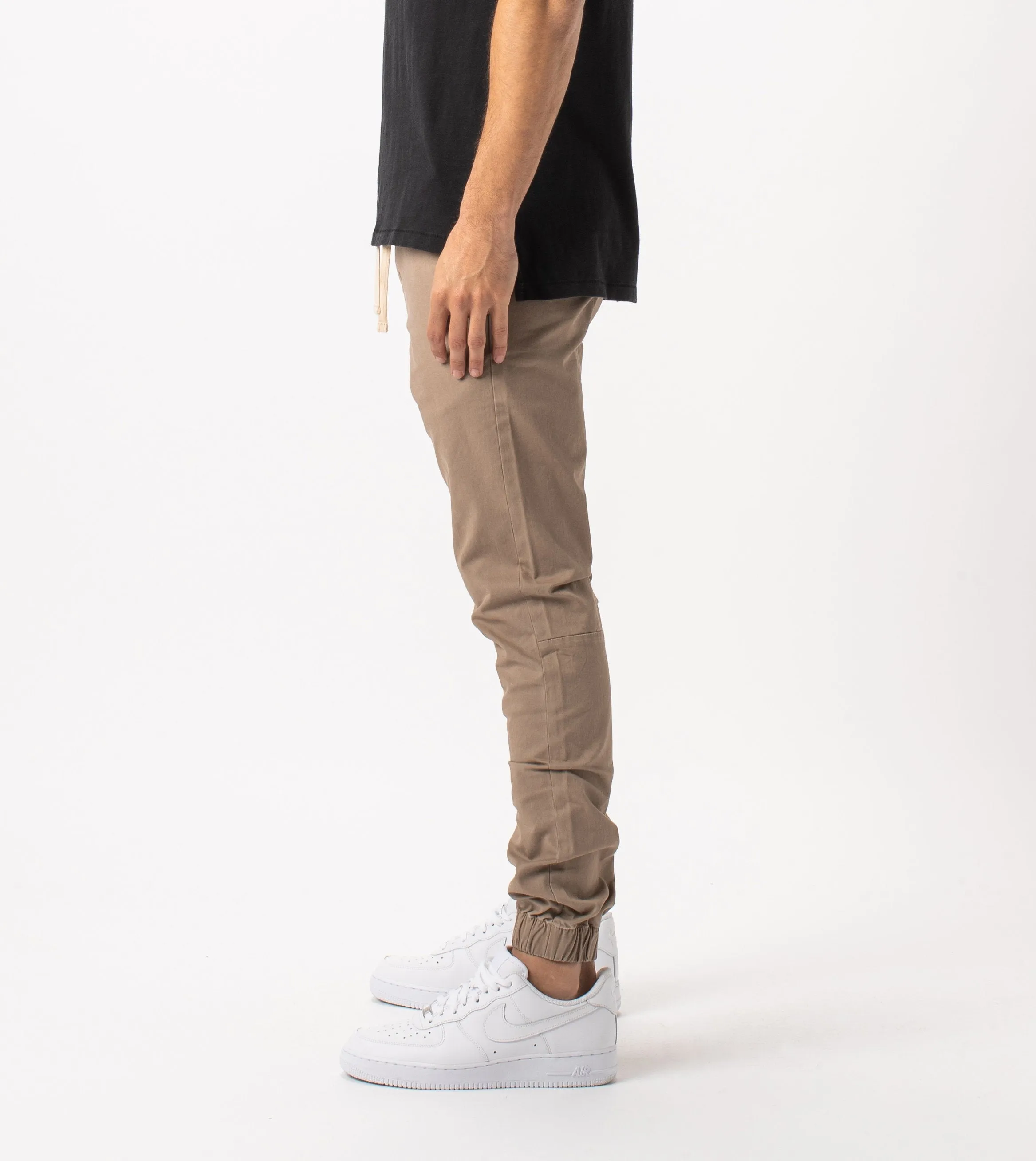 Sustainable Sureshot Jogger Sand - Sale